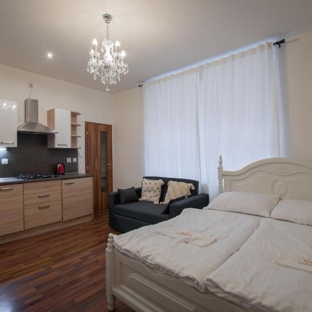 Cozy Homestay At Andel Praga Zewnętrze zdjęcie