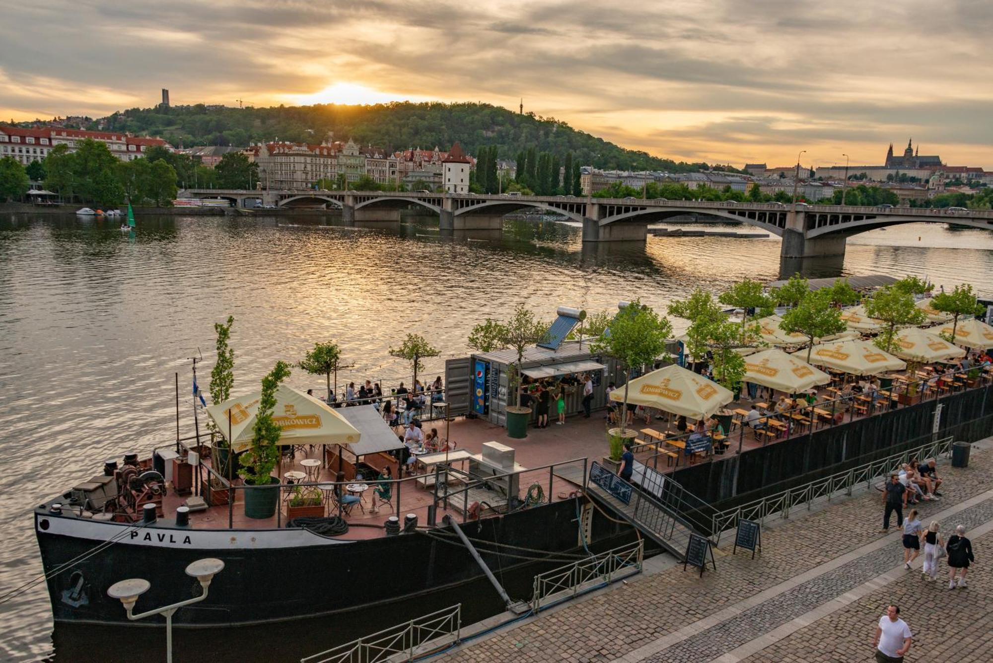 Cozy Homestay At Andel Praga Zewnętrze zdjęcie
